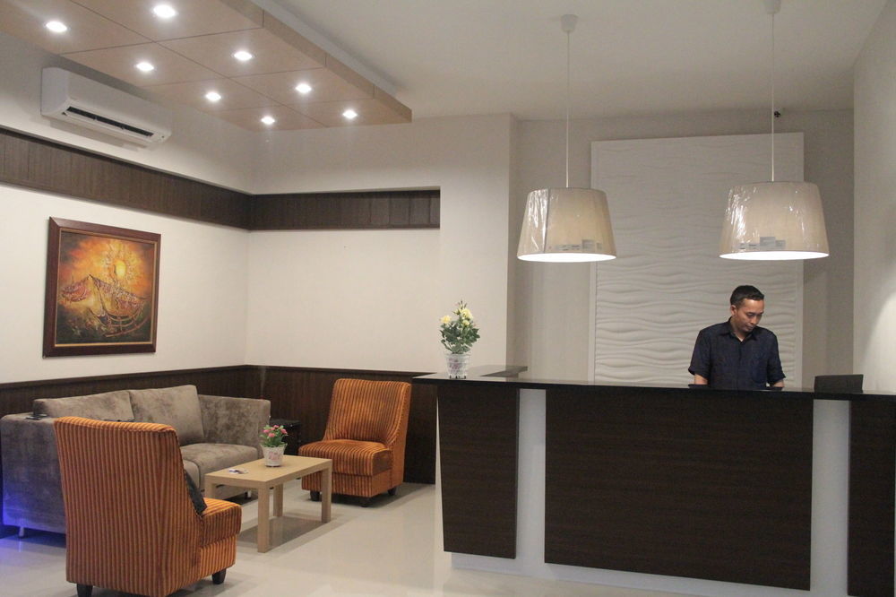 เปโตโกกัน เรสซิเดนซ์ Hotel Mencil ภายนอก รูปภาพ