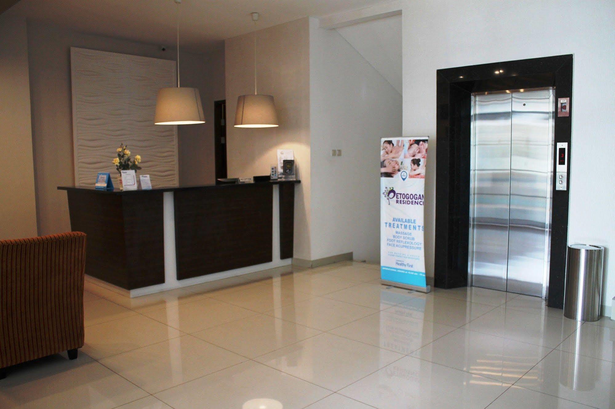 เปโตโกกัน เรสซิเดนซ์ Hotel Mencil ภายนอก รูปภาพ