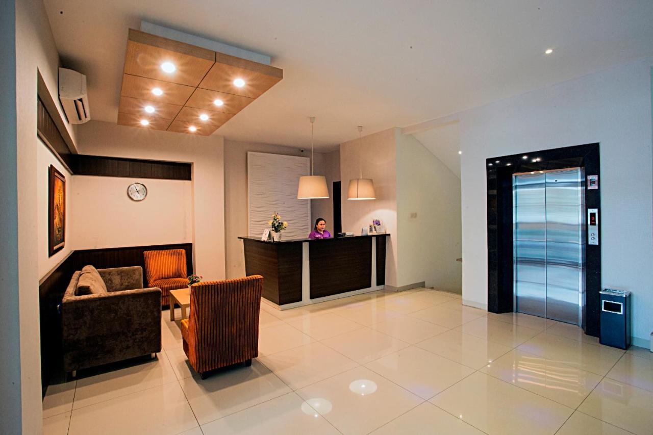 เปโตโกกัน เรสซิเดนซ์ Hotel Mencil ภายนอก รูปภาพ