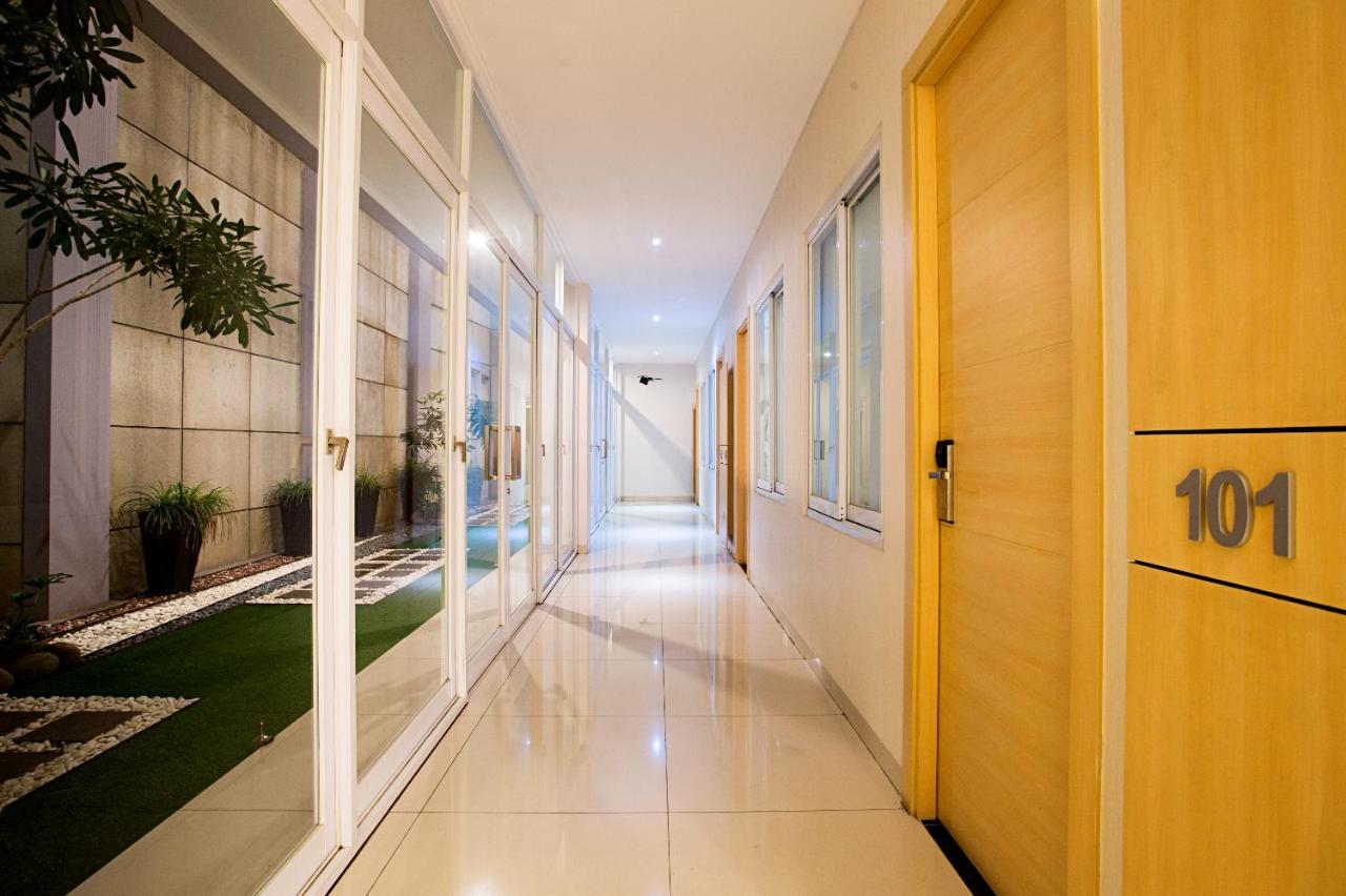 เปโตโกกัน เรสซิเดนซ์ Hotel Mencil ภายนอก รูปภาพ